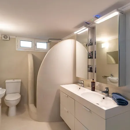 Villa Beautiful Neoclassical House In Rhodes Town *