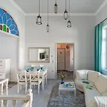 ヴィラ Beautiful Neoclassical House In Rhodes Town