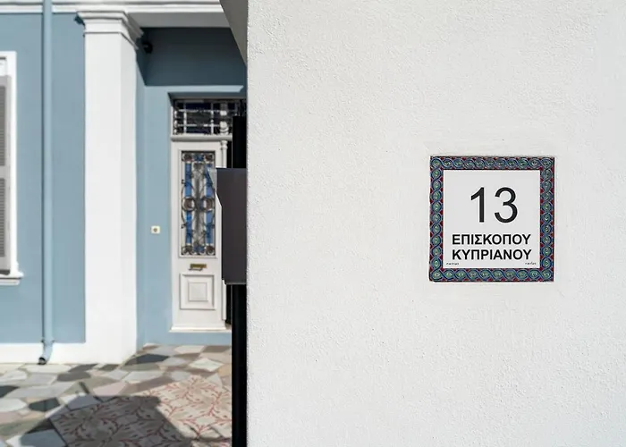 Beautiful Neoclassical House In Rhodes Town فيلة *